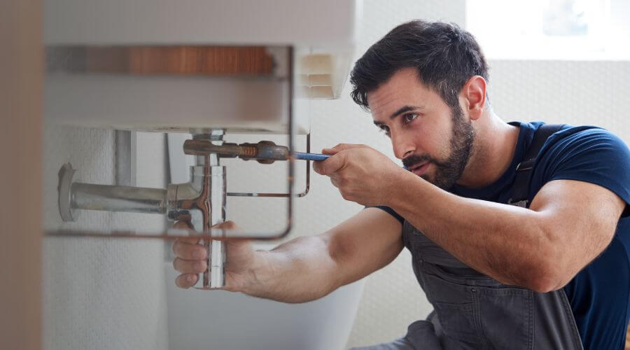 Local water heater installation in Columbus, TX